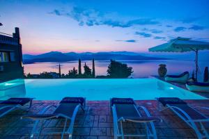 Lygia Villa Sleeps 6 Pool Air Con WiFi Lefkada Greece