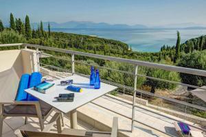 Fiskardo Villa Sleeps 4 Pool Air Con WiFi Kefalloniá Greece