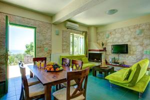 Perachori Villa Sleeps 6 Pool Air Con WiFi Ithaka Greece