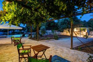 Perachori Villa Sleeps 6 Pool Air Con WiFi Ithaka Greece