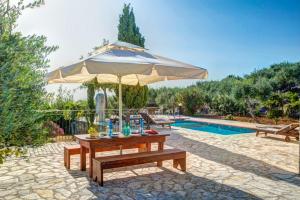 Perachori Villa Sleeps 6 Pool Air Con WiFi Ithaka Greece