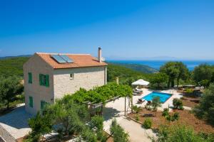 Perachori Villa Sleeps 6 Pool Air Con WiFi Ithaka Greece