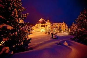 Schlosshotel Seewirt - Туррахер-Гее