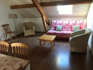 Appartements Vacances Perennes : photos des chambres