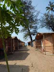 Sweet Valley Cottages Guesthouse Bed And Breakfast Goa Deals