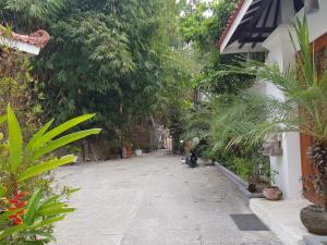 Yogyakarta Tropicana Villa