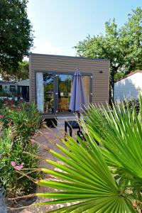 Campings Camping Domaine Du Golfe De Saint Tropez : photos des chambres