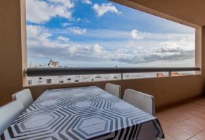 Relax moment in Paraiso 2 - TENESOL RENTALS