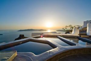 Sophia Luxury Suites Santorini Greece