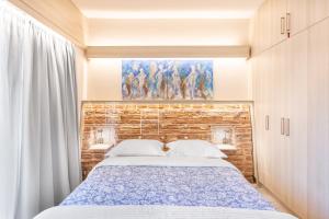 Acropolis Suites -else in Athens?