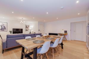 Oxfordshire Living - The Churchill Apartment - Woodstock