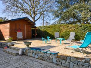 Maisons de vacances Holiday home in Saint Cast Le Guildo with garden : photos des chambres