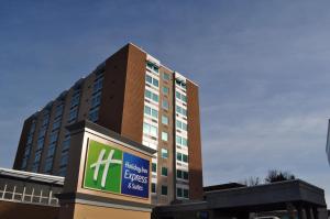 Holiday Inn Express Pittsburgh West - Greentree, an IHG Hotel