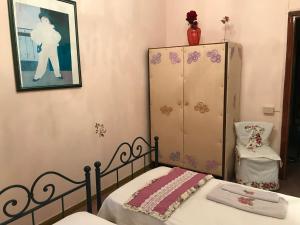 Twin Room with Shared Bathroom