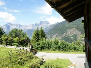 Chalets Peaceful Chalet in Les Houches with Mountain Views : Chalet 3 Chambres