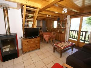 Chalets Peaceful Chalet in Les Houches with Mountain Views : photos des chambres