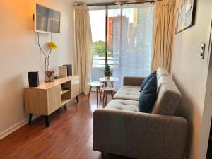 Depto. Excelente vista al Cerro San Cristobal !!