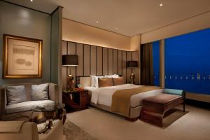 Grand Deluxe King or Twin Room with Ocean View room in MGM Macau