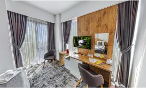 King Studio with Sofa Bed room in Orange Hotel