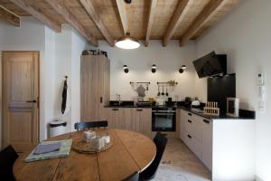 Maisons de vacances Maison de village provencal avec piscine : photos des chambres