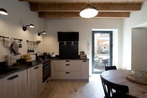 Maisons de vacances Maison de village provencal avec piscine : photos des chambres