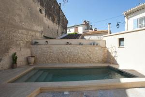 Maisons de vacances Maison de village provencal avec piscine : photos des chambres
