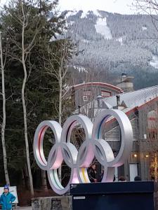 Tyndalstone Lodge 3 Bedroom in the Heart of Village North Whistler