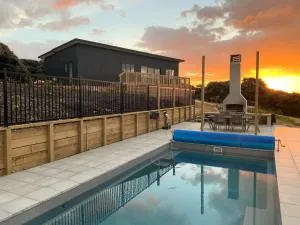 Anzac Bay Views Orchard House - Rocky Bay