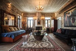 Antique Red Luxury Suite 75 sqm Achaia Greece