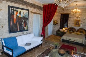 Antique Red Luxury Suite 75 sqm Achaia Greece