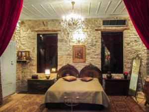 Antique Red Luxury Suite 75 sqm Achaia Greece