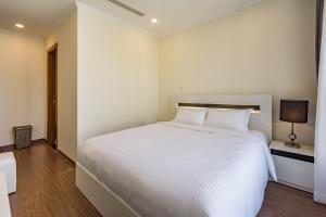 2 bedrooms apartment at Landmark Vinhomes Central Park