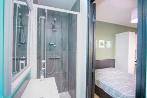 SMILE APPARTS - Appartements - Au coeur de Lorient - Au calme - Tout Confort : photos des chambres