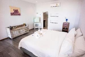 Mumsa Beach Resort & Restaurant