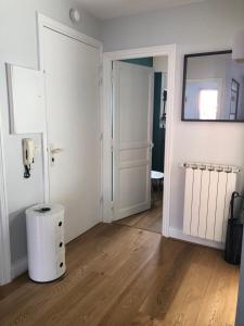 Appartements Appart 2 pieces avec parking QUARTIER DU LAC : photos des chambres