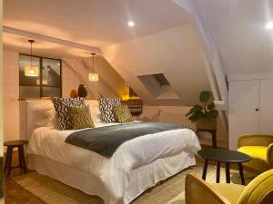 B&B / Chambres d'hotes VILLA DU CEDRE Honfleur : photos des chambres