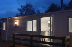 Bonnie Gorm - 卡布里奇