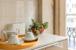 Cardosas Charming Apartment with Balconies