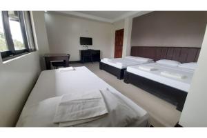 Adelaida Pensionne Hotel