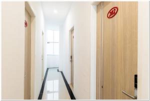 RedDoorz Plus @ Centrium Katamso Medan