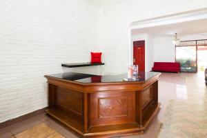 RedDoorz near Universitas Pamulang