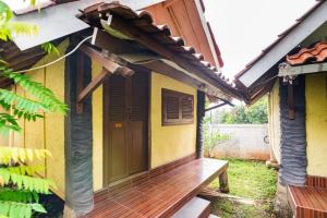 RedDoorz near Universitas Pamulang