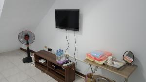 Phòng Tiêu Chuẩn 4 Người (Standard Quadruple Room)