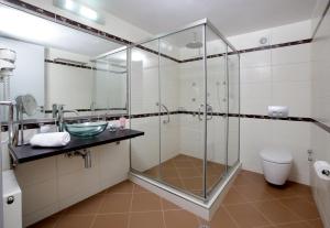 Deluxe Three-Bedroom Villa with Private Pool 