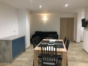 Appartements appart Herisson RDC accessible PMR : photos des chambres