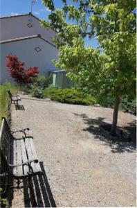 Appartement, classé 3 étoiles tout confort, piscine en saison, au calme pour un couple