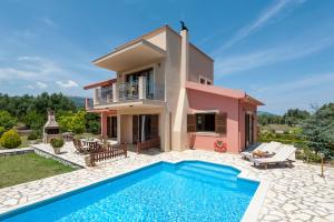 Sami Villa Sleeps 6 with Pool and WiFi Kefalloniá Greece