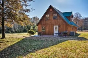 Luxury Cabin with Pond, Working Ranch Near Nevada - Sheldon