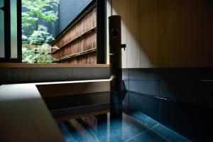 Miro Hachijo Genmachi BeTei