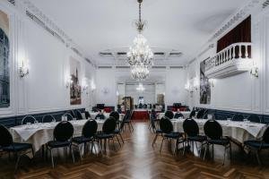 Hotels Le Grand Hotel : photos des chambres